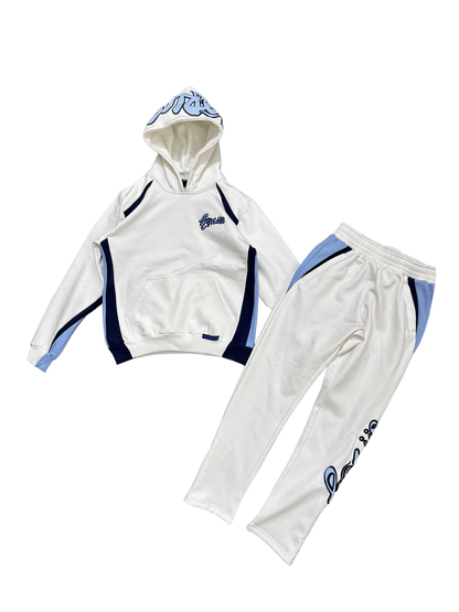 𝗪𝗜𝗡𝗧𝗘𝗥 𝗗𝗥𝗢𝗣 𝟬𝟬𝟭 𝗪𝗛𝗜𝗧𝗘